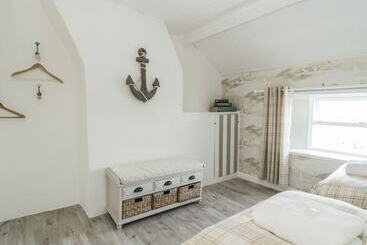 Marsh Villa