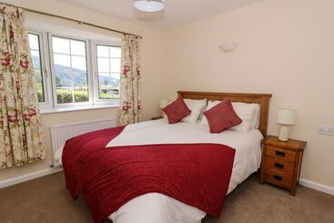 Pen Y Maes