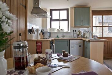 Robin Cottage