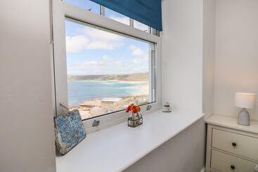 Sennen Heights