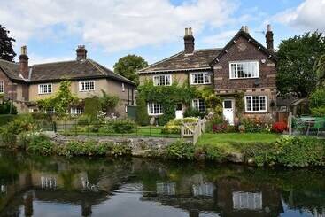 Willow Cottage