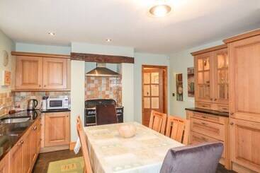 Willow Cottage
