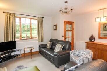 Willow Cottage