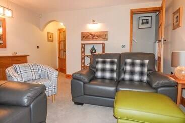 Willow Cottage