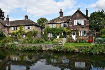 Willow Cottage