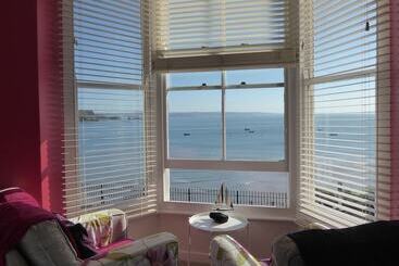 1 Beachtop Court