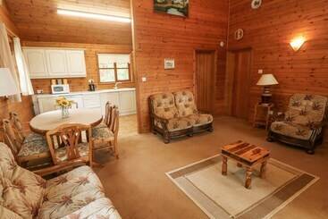 Acorn Lodge