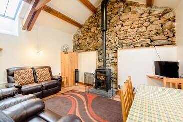 Bythyn Ddol Hafod
