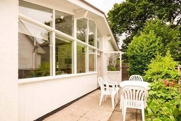 Compass Cottage