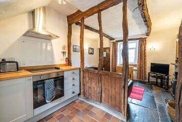 Cragg Cottage