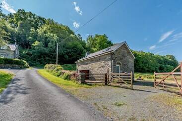 Cwmdu Cottage