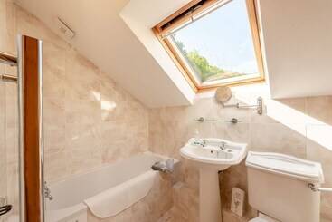 Cwmdu Cottage