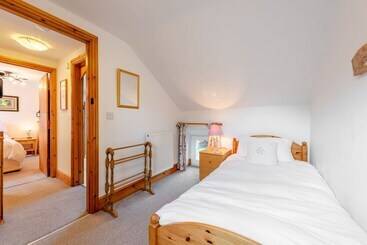 Cwmdu Cottage