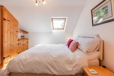 Cwmdu Cottage