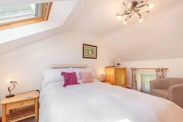 Cwmdu Cottage