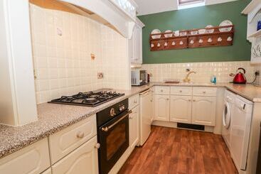 Molls Cottage