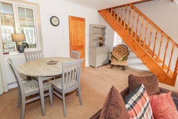 No 1 Railway Cottages
