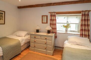 Pembridge Cottage