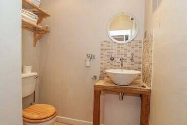 Pembridge Cottage