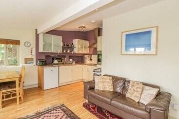 Pembridge Cottage