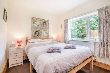 Sunshine Lodge