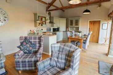 The Cartshed, Sedbury Park Farm