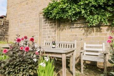 Underbank Hall Cottage