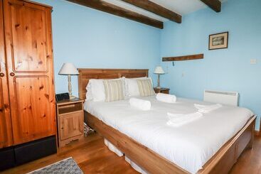 4 Mowhay Cottages