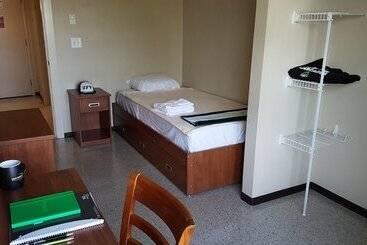 هاستل Backpacker College At The University Of Fraser Valley