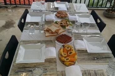تختخواب و صبحانه Chaminrich Homestay