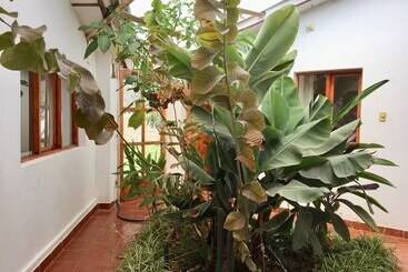مبيت وإفطار Full Moon Ecolodge