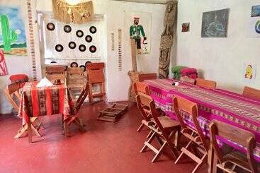 مبيت وإفطار Full Moon Ecolodge