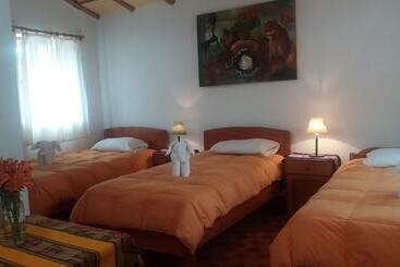 مبيت وإفطار Full Moon Ecolodge