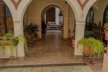 El Gobernador Hostal