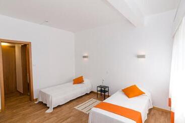 Faro Albacor Residence   Hostel