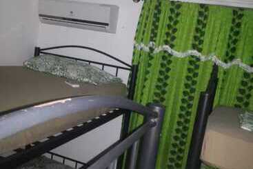Hostal Red Line