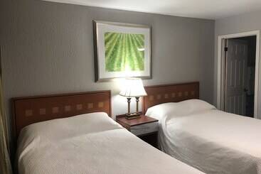 هتل Bay Breeze Inn Bradenton Downtown