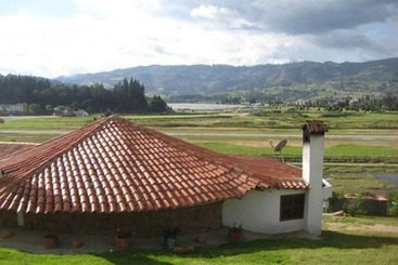 هتل Cabañas San Cayetano
