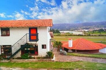 هتل Cabañas San Cayetano