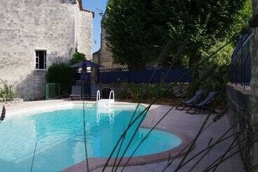 هتل Château De Bouniagues