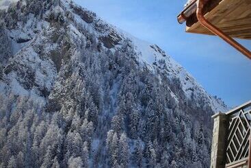 Hotel Engadin Lodge