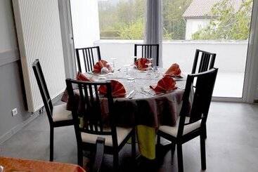 Отель Auberge Du Palais
