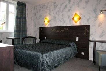 Отель Auberge Du Palais