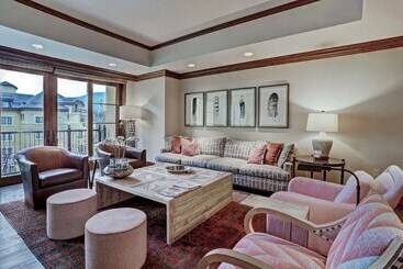 هتل Ritz 3br Mtn View Rrr407