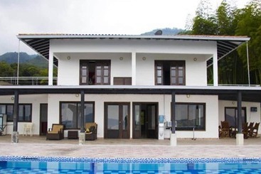 Hotel Summun Suites Calima Lake