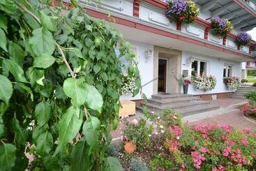 پانسیون Lindenheim Appartements Kg