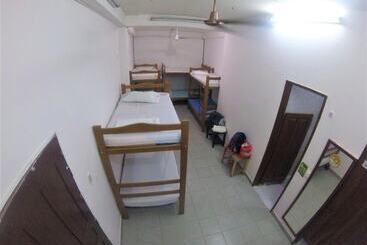 Tauma Hostal & Camping