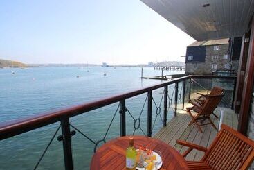 Tobys Quay