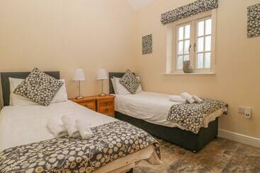 Apple Tree Cottage