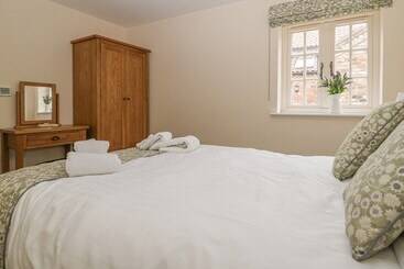 Apple Tree Cottage
